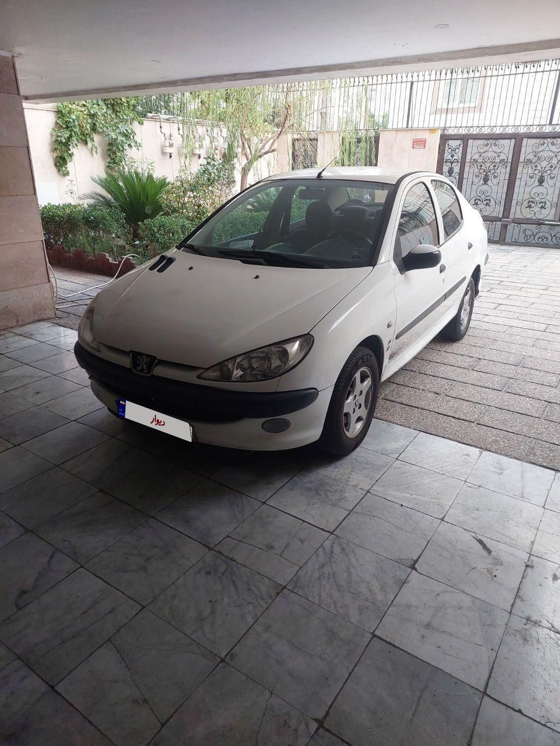پژو ۲۰۶ صندوق دار v8 - 1394