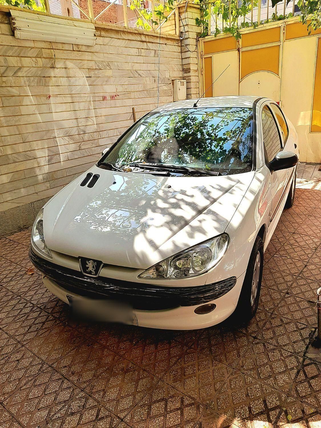 پژو ۲۰۶ صندوق دار v8 - 1397