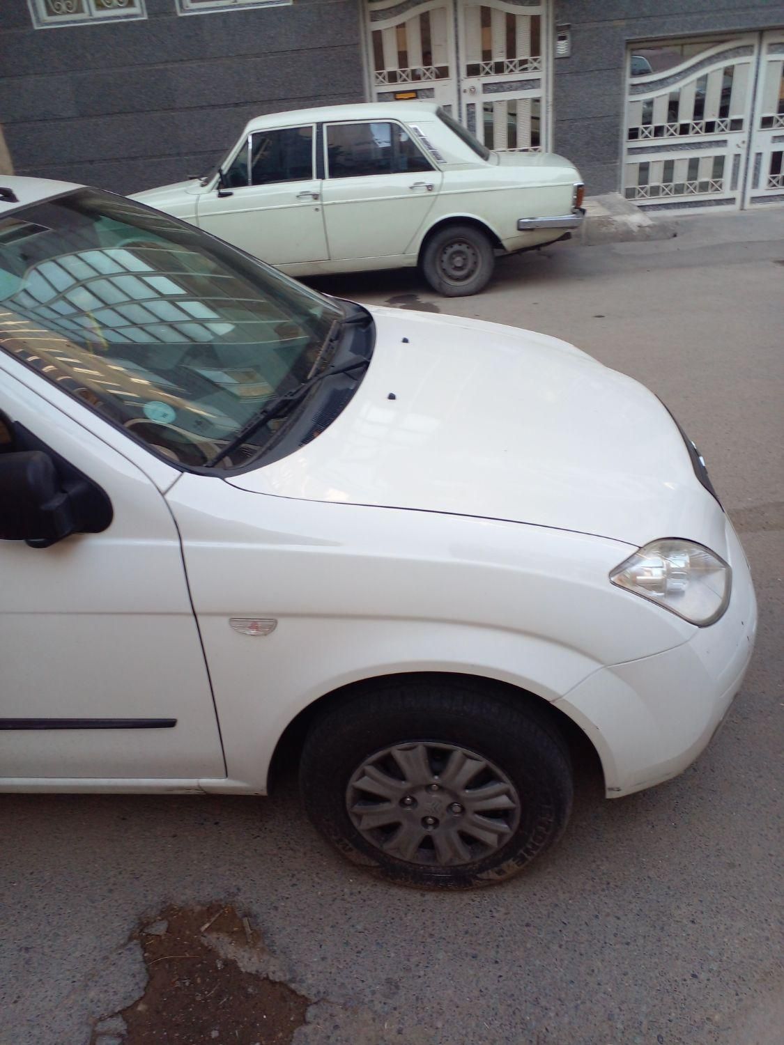 تیبا صندوق دار SX - 1399