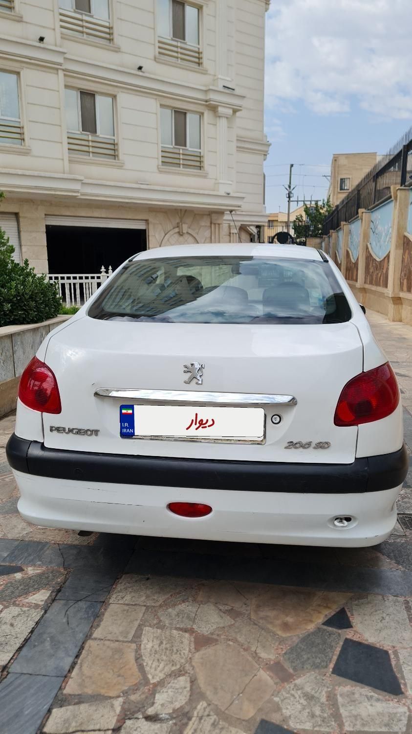 پژو ۲۰۶ صندوق دار v8 - 1393