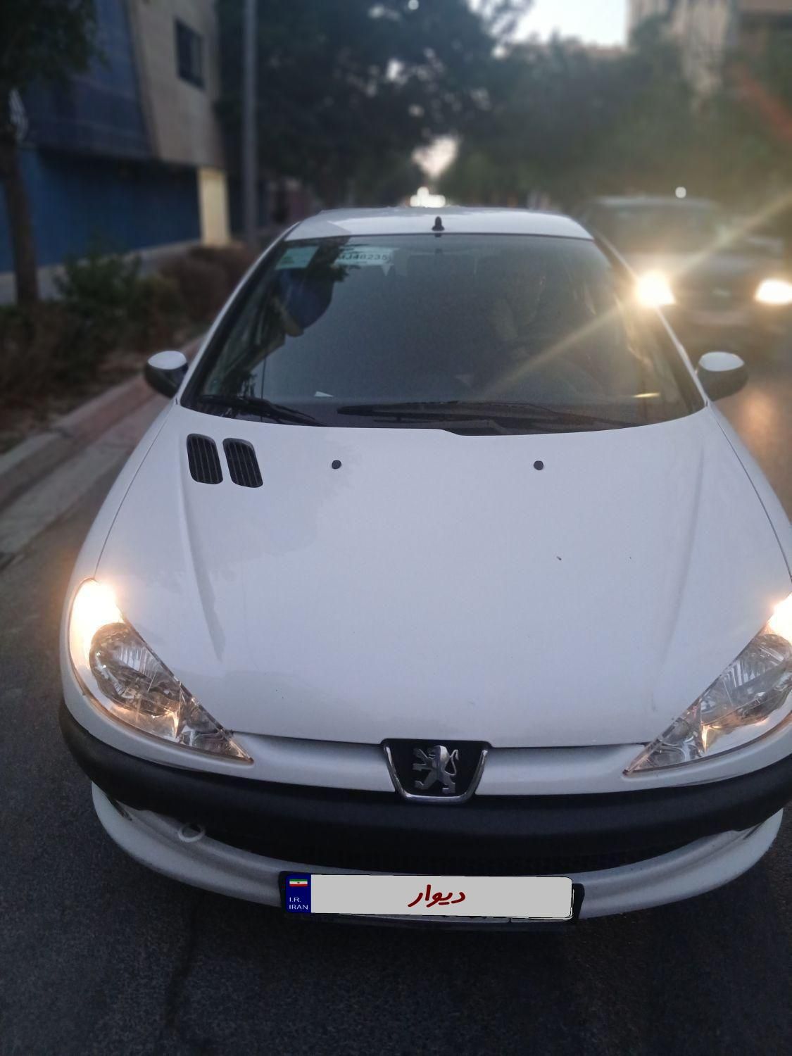 پژو ۲۰۶ صندوق دار v8 - 1400