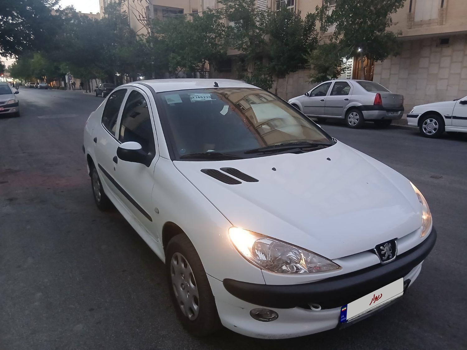 خودرو پژو، ۲۰۶ صندوق دار آگهی ann_19549787