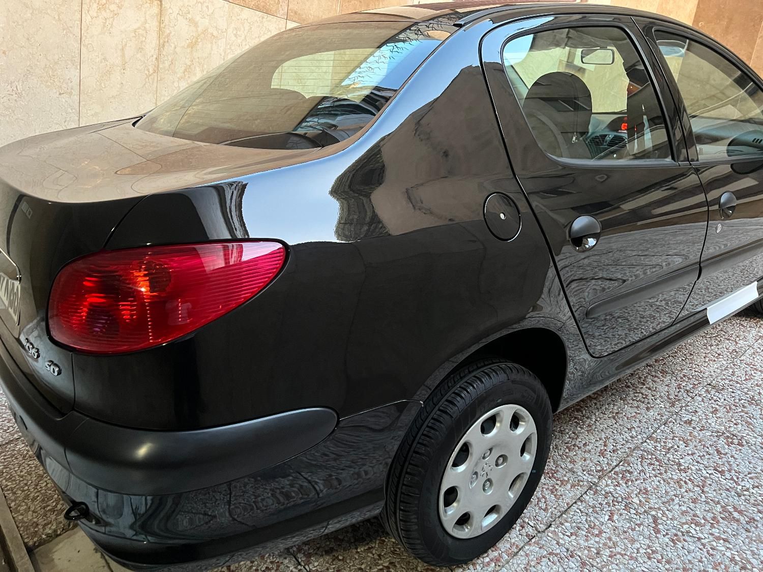 پژو ۲۰۶ صندوق دار v8 - 1397