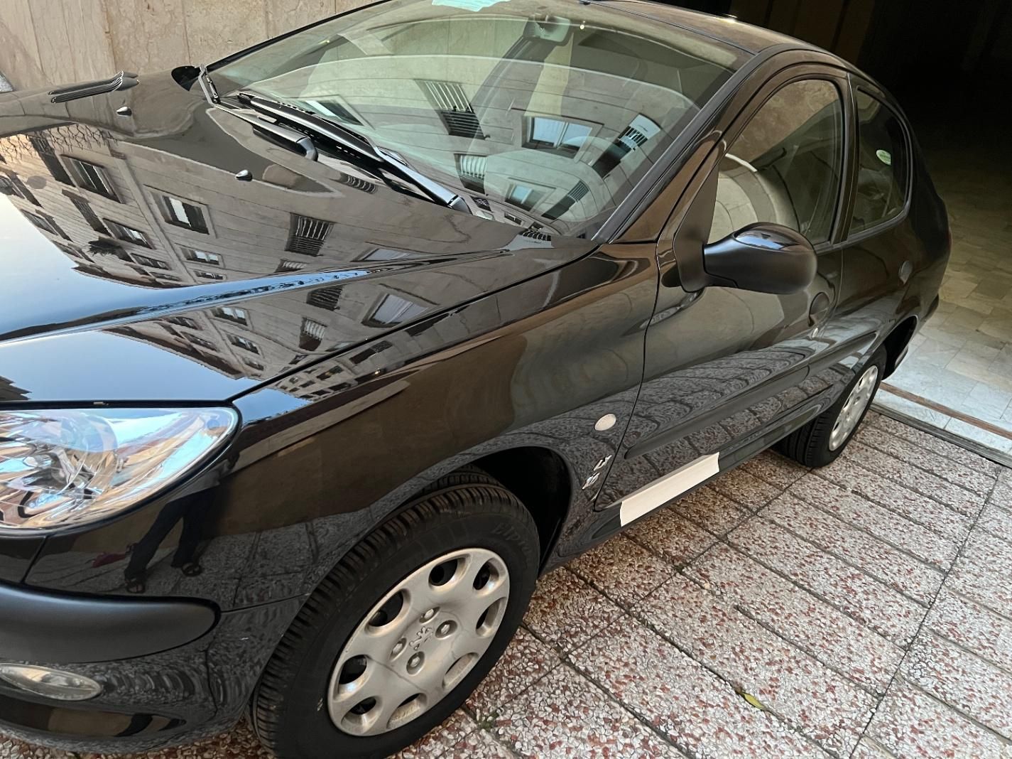 پژو ۲۰۶ صندوق دار v8 - 1397