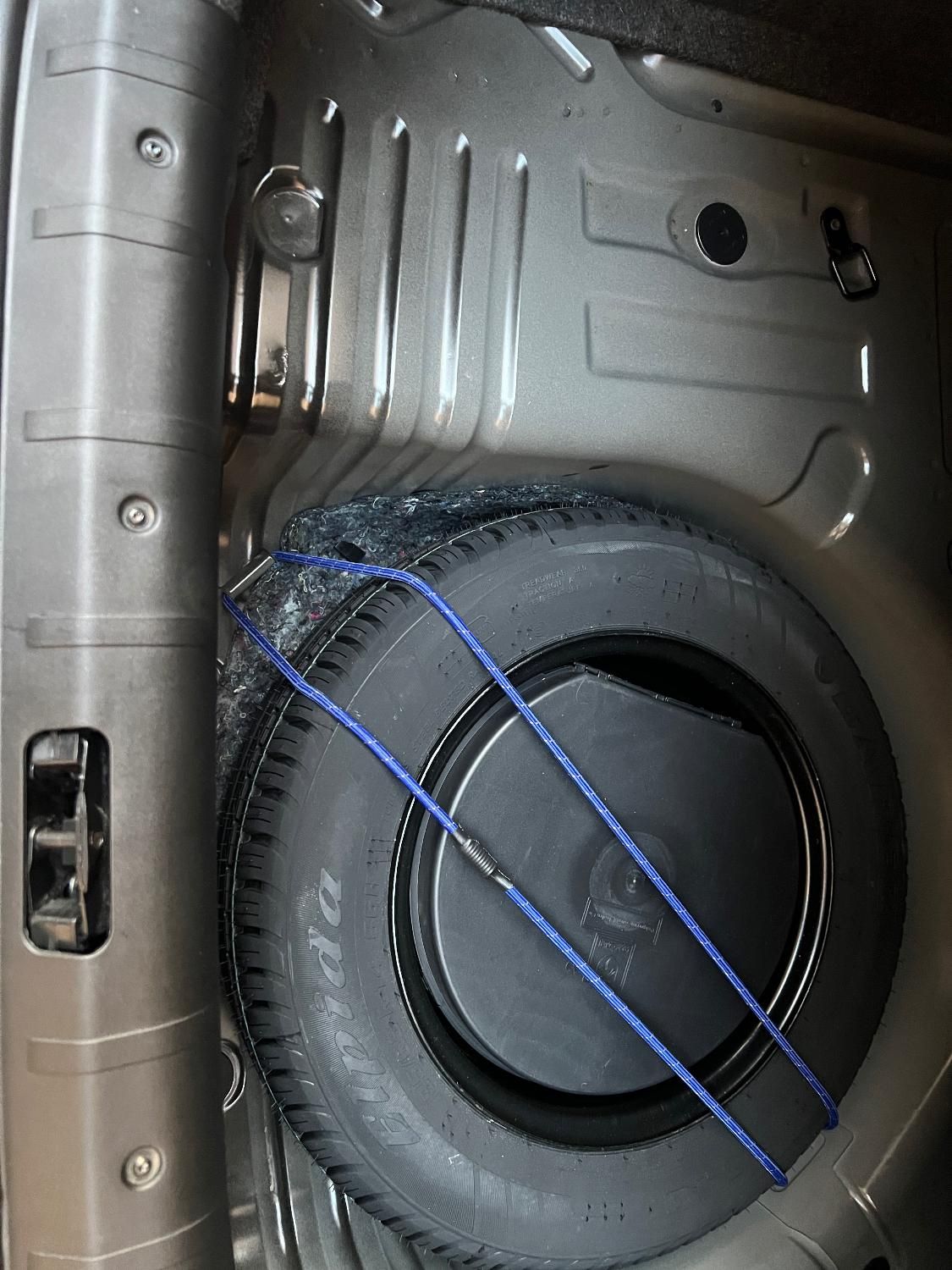 پژو ۲۰۶ صندوق دار v8 - 1397