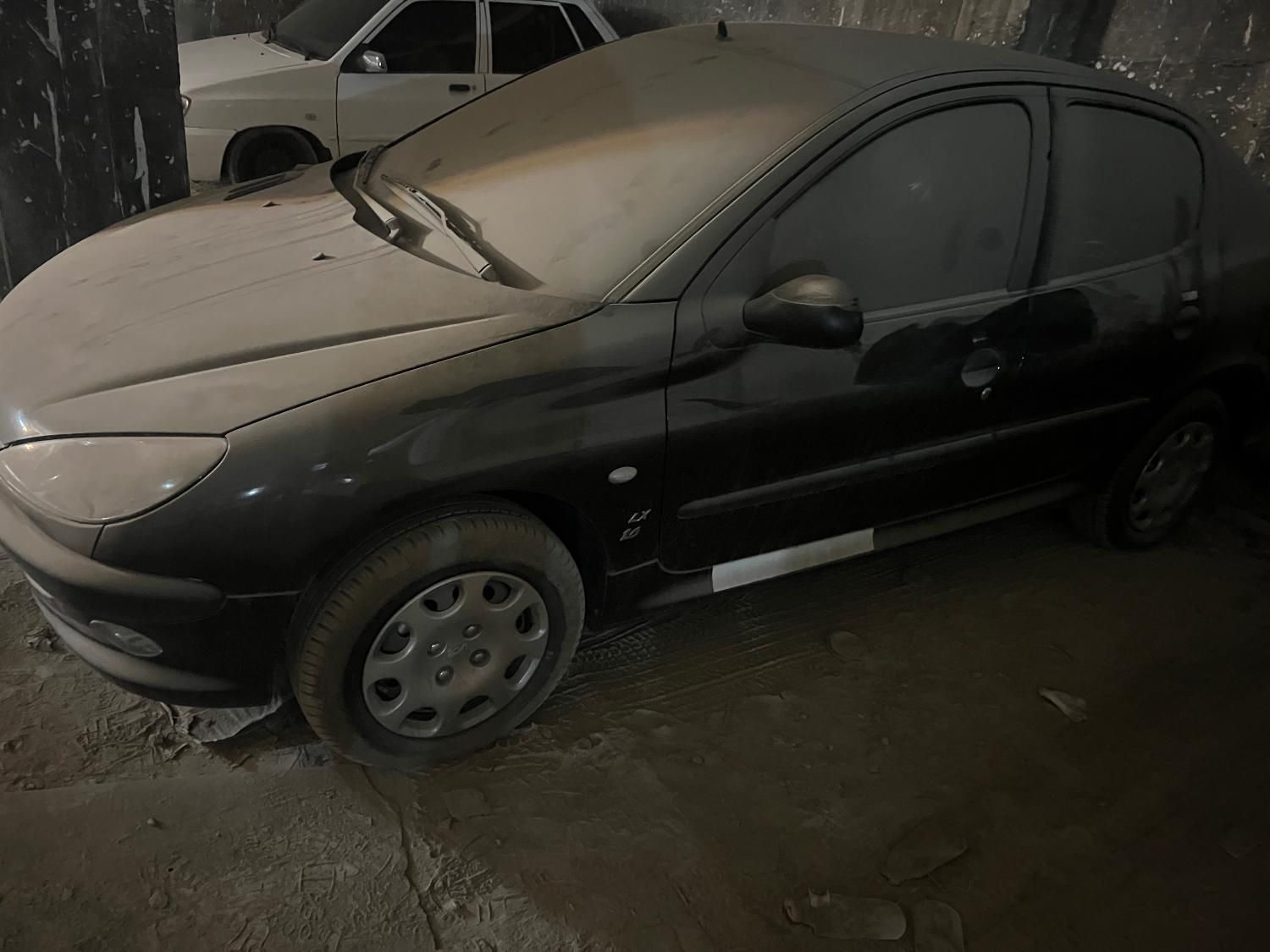 پژو ۲۰۶ صندوق دار v8 - 1397