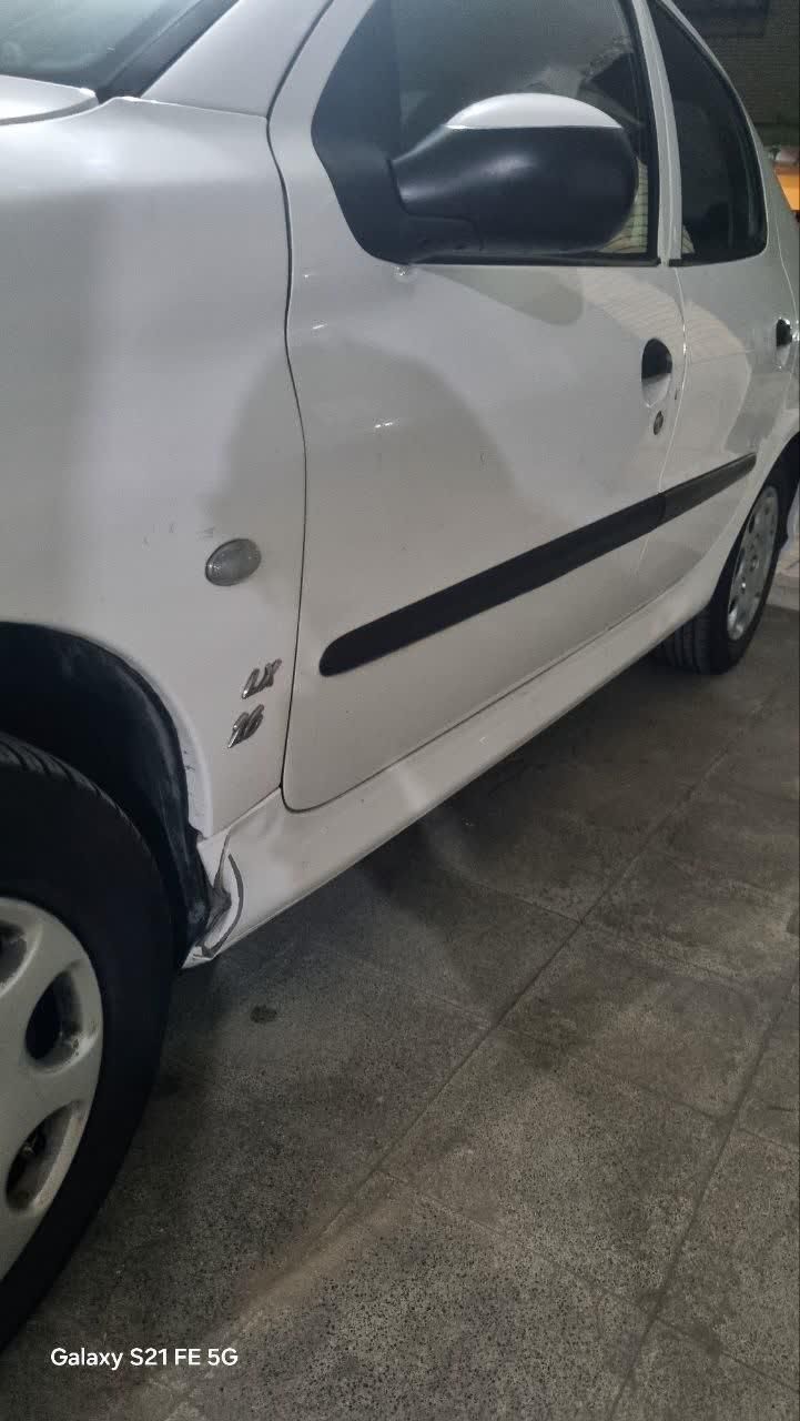 پژو ۲۰۶ صندوق دار v8 - 1393