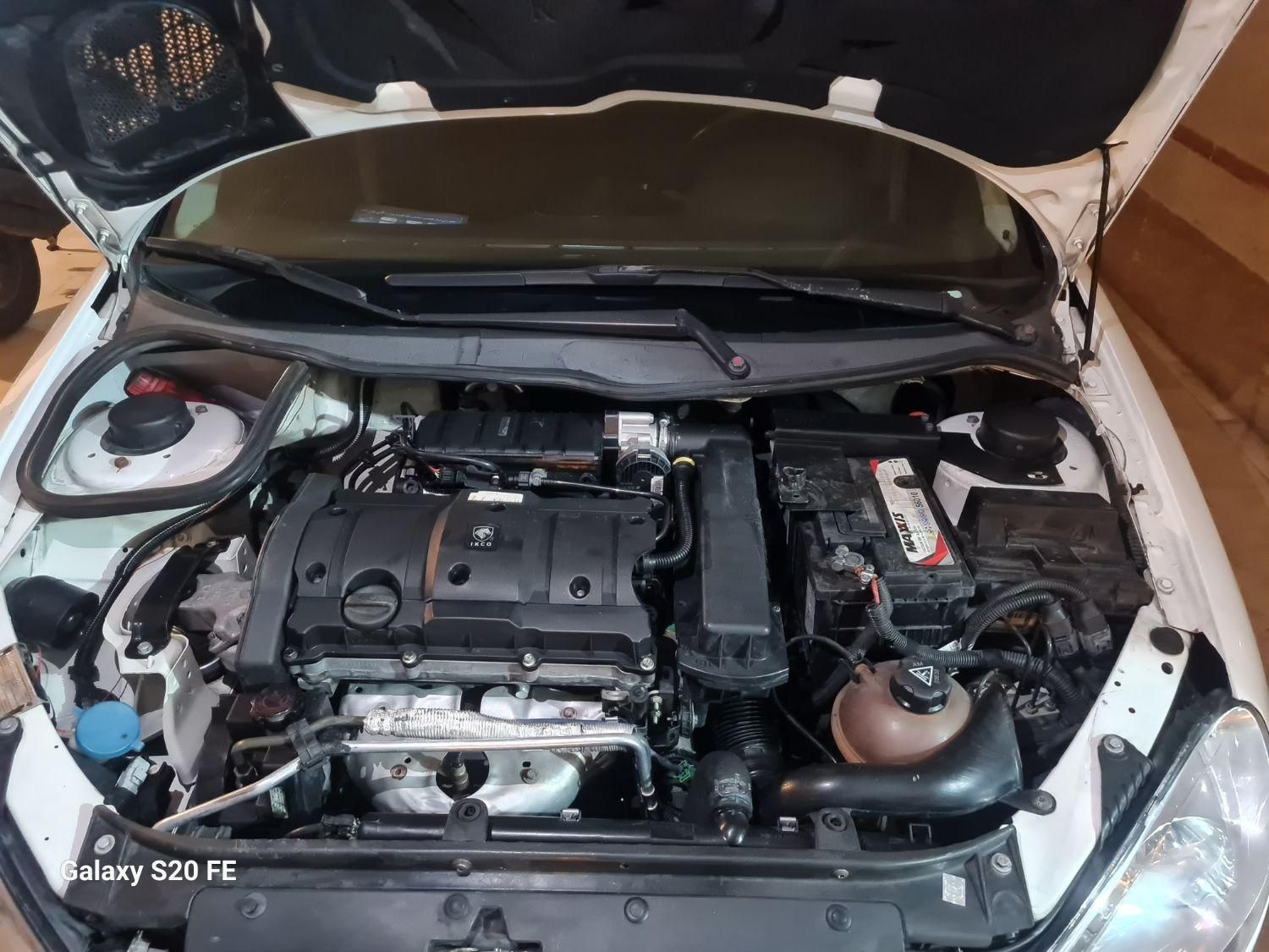 پژو ۲۰۶ صندوق دار v8 - 1396