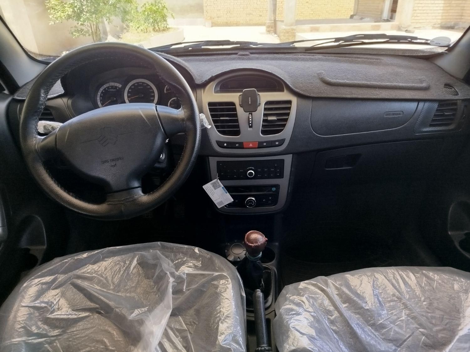 خودرو کوییک، معمولی آگهی ann_19550384
