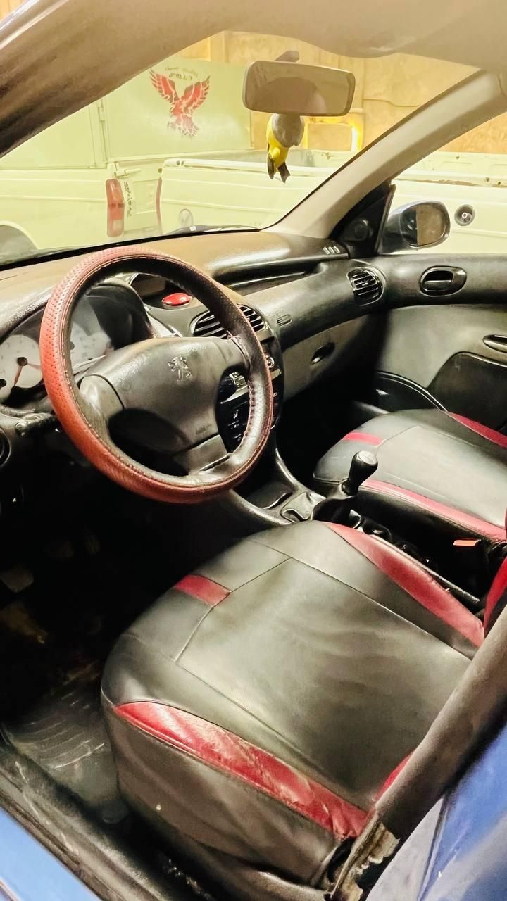پژو ۲۰۶ صندوق دار v8 - 1394