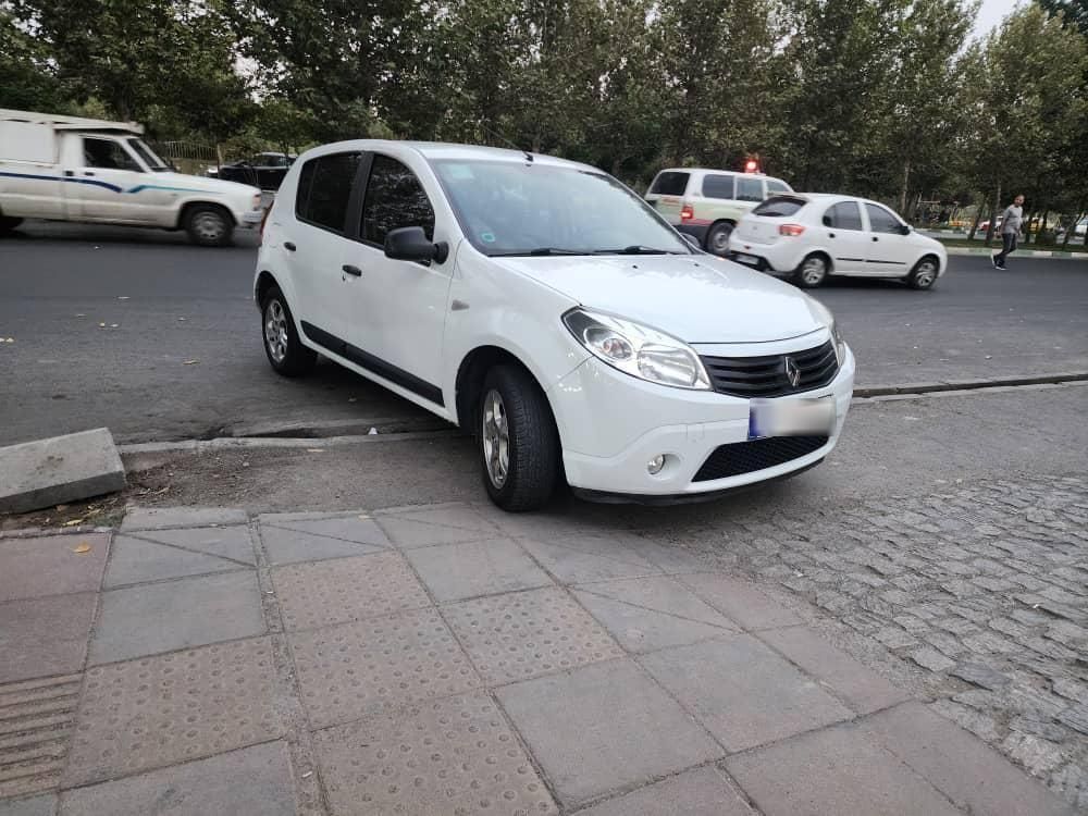 خودرو رنو، ساندرو آگهی ann_19550489