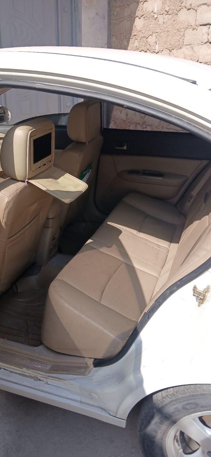 ام وی ام 530 دنده ای - 1390