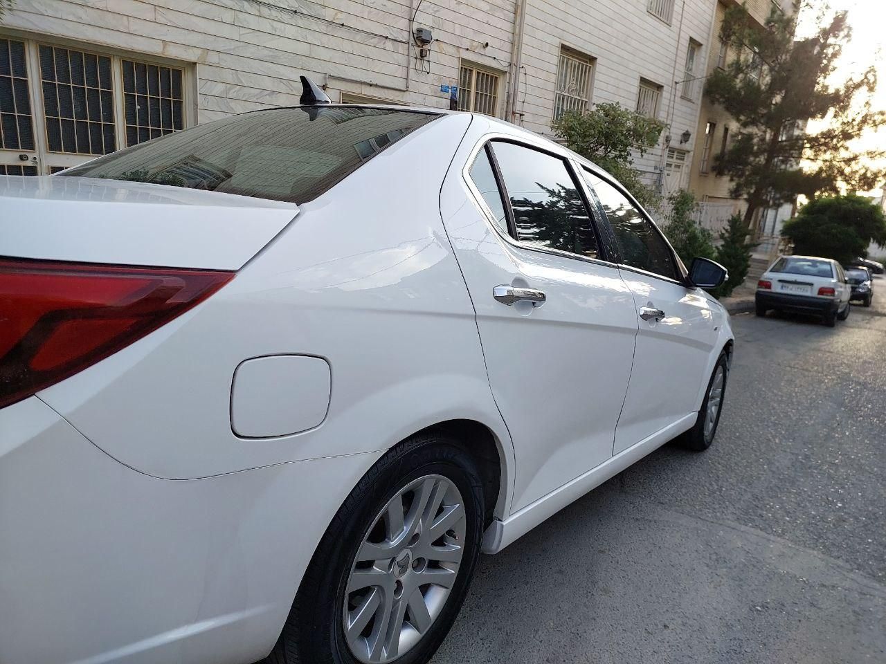 دنا پلاس تیپ ۲ سانروف ۴ ایربگ - 1396