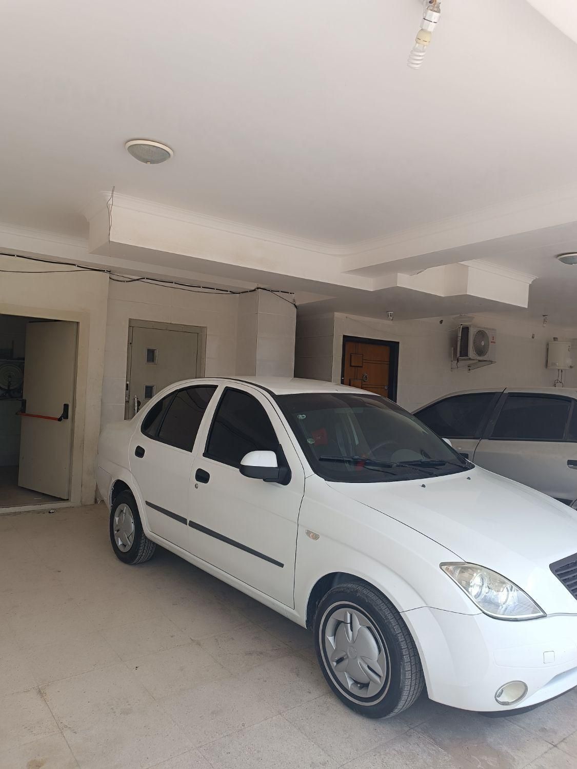 خودرو تیبا، صندوق دار آگهی ann_19550528