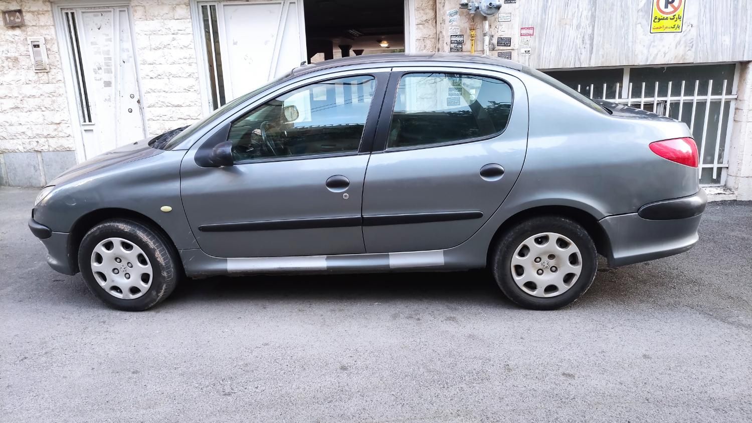 پژو ۲۰۶ صندوق دار v8 - 1389