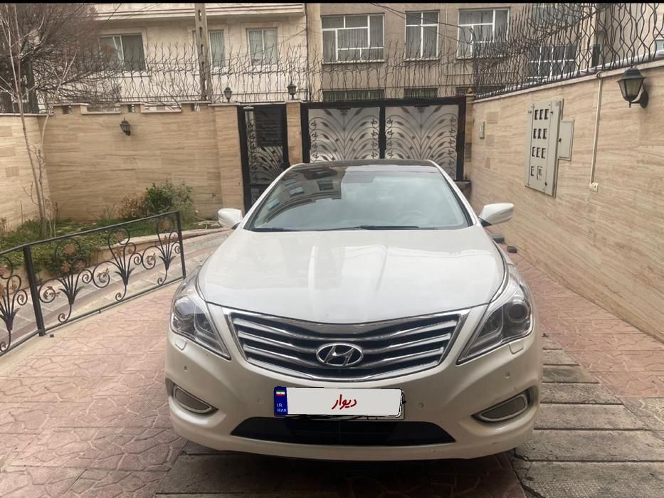 خودرو هیوندای، آزرا (گرنجور) آگهی ann_19550801