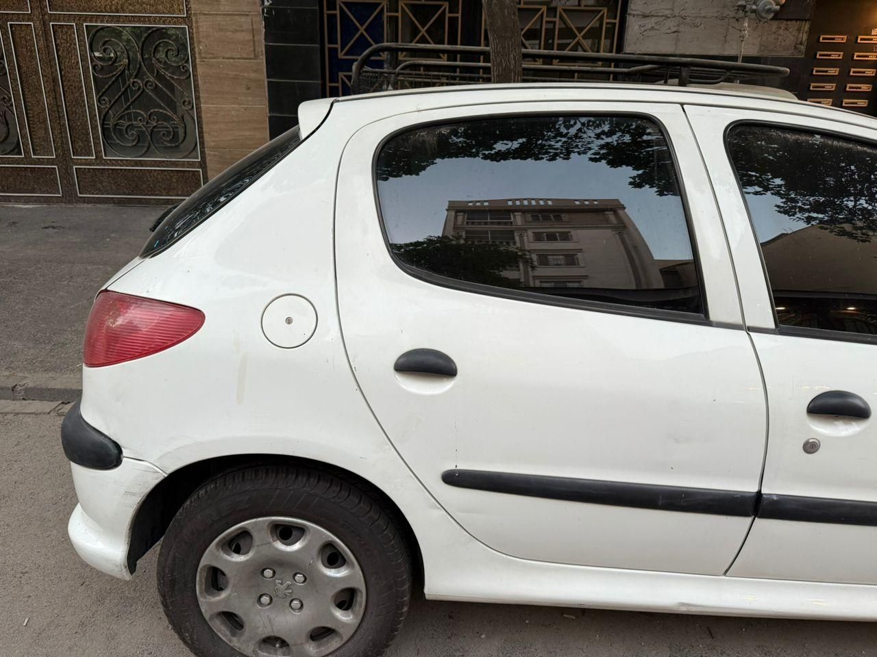 پژو 206 تیپ 5 - 1395