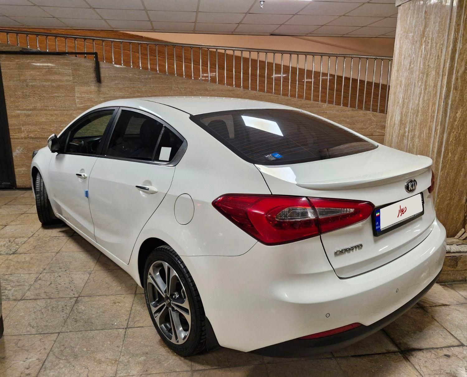 کیا سراتو 2.0 لیتر اتوماتیک GT لاین - 2016