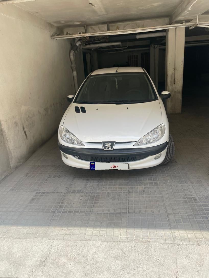 پژو ۲۰۶ صندوق دار v8 - 1390