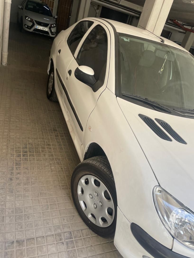 پژو ۲۰۶ صندوق دار v8 - 1390