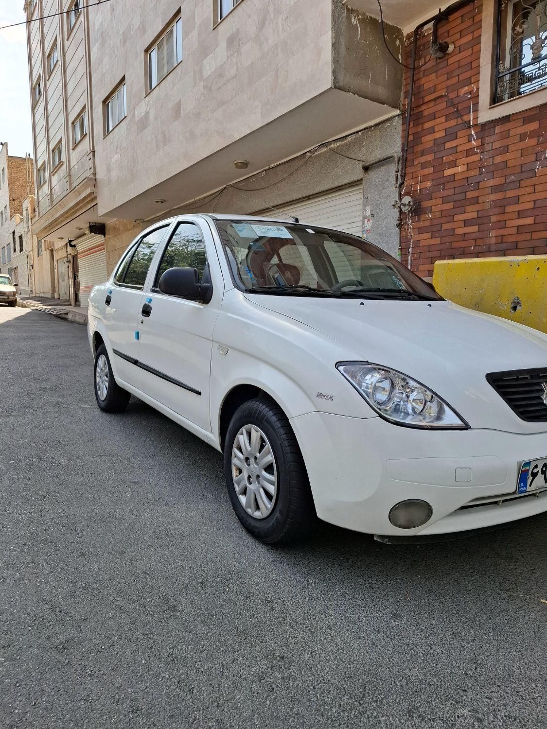 تیبا صندوق دار SX - 1395