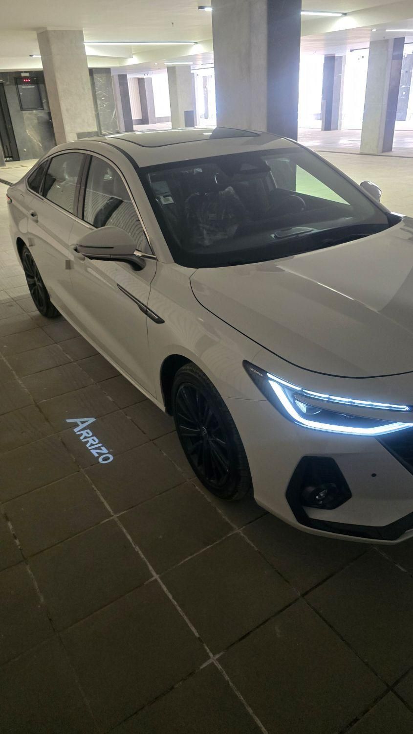 فونیکس آریزو 8 اکسلنت - 2024