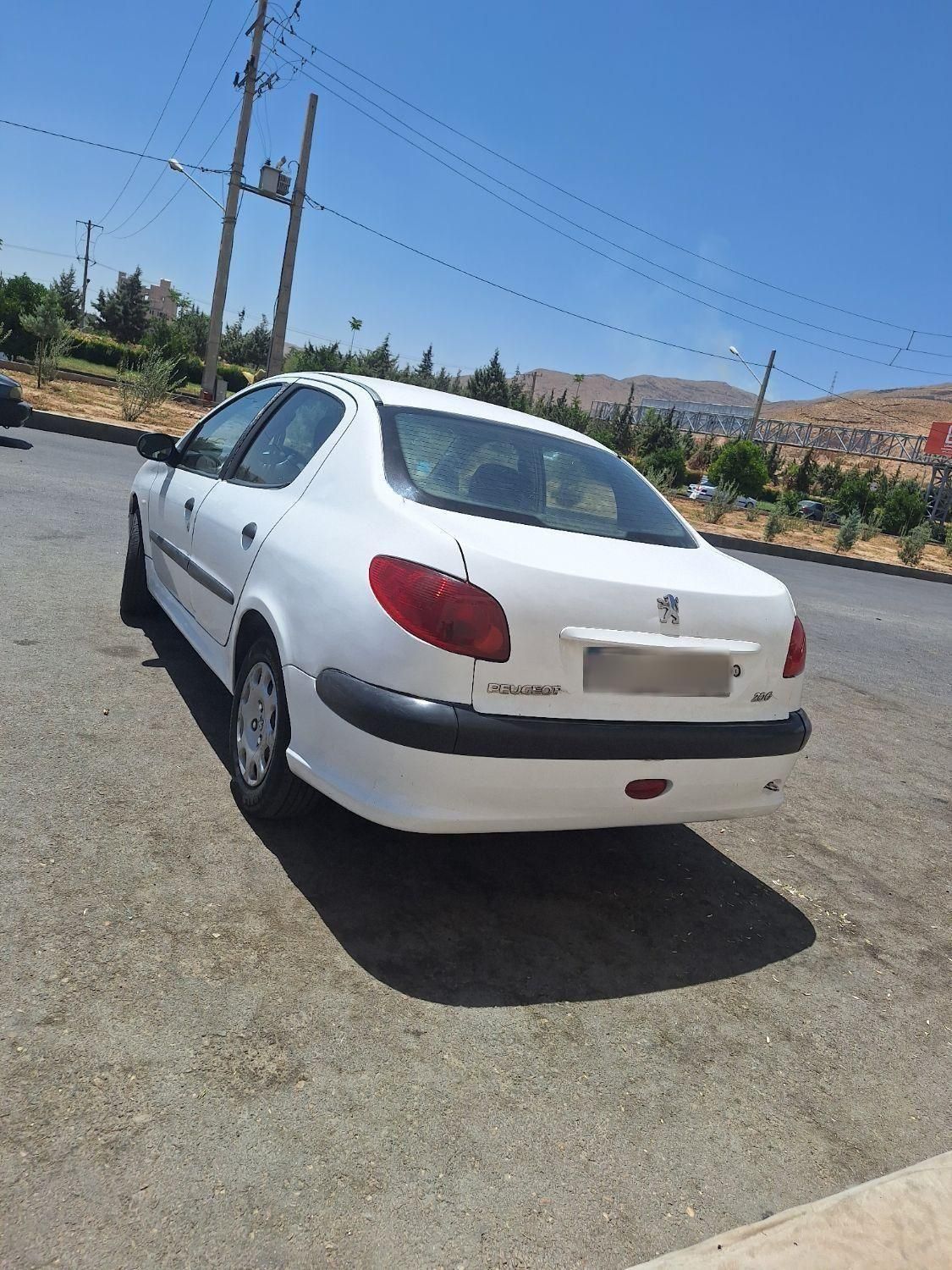 پژو ۲۰۶ صندوق دار v20 - 1388