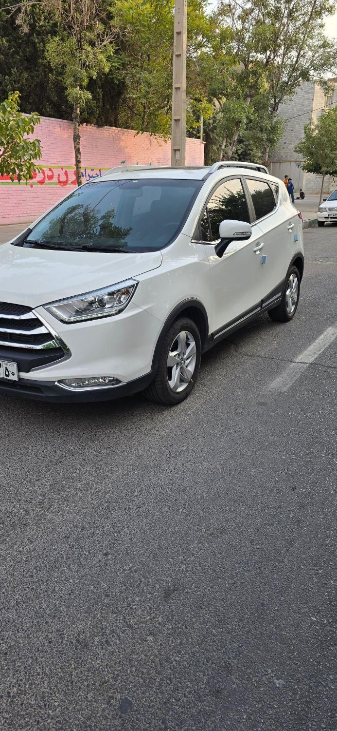 جک S3 اتوماتیک - 1402