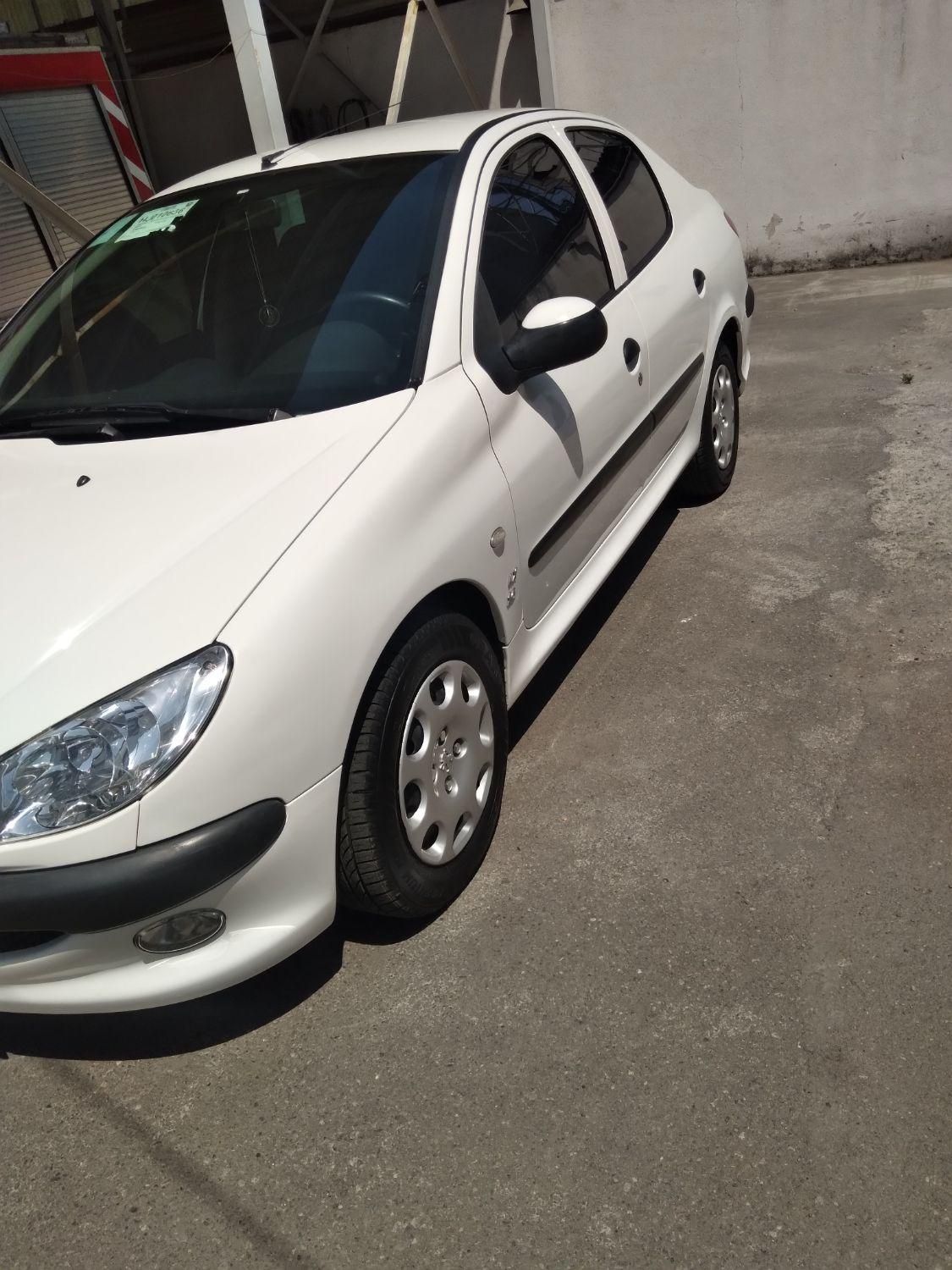 پژو ۲۰۶ صندوق دار v8 - 1396