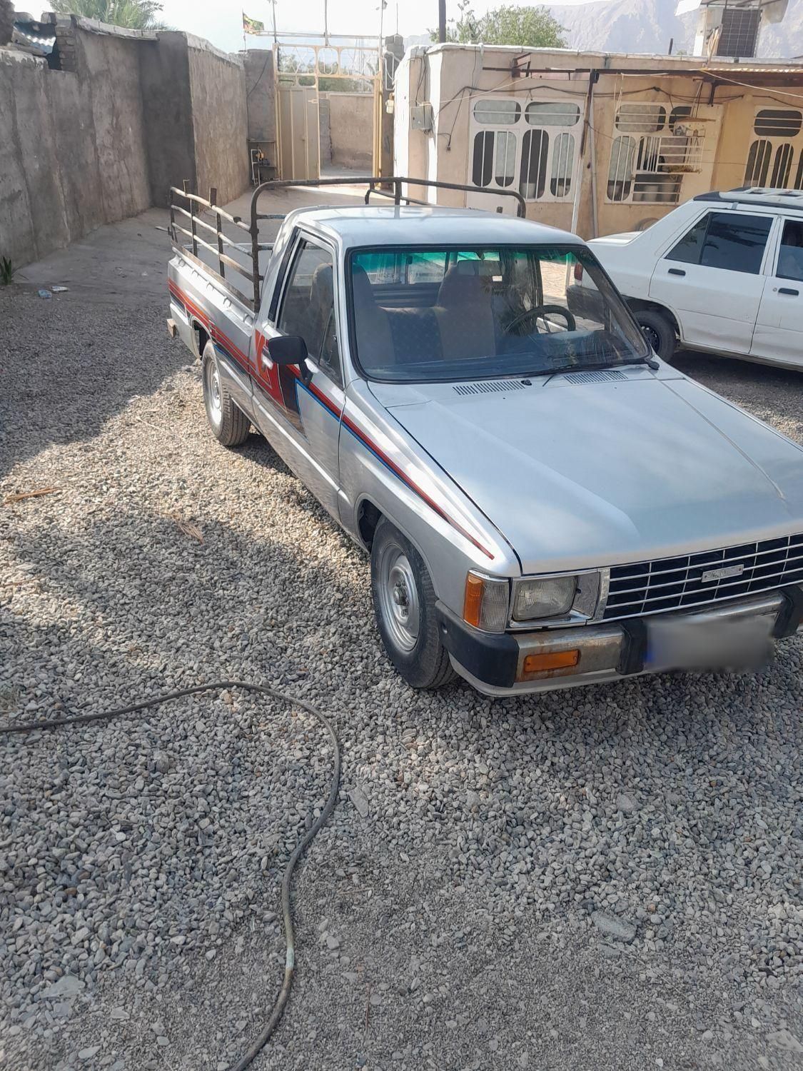تویوتا کمری XLE - 1402