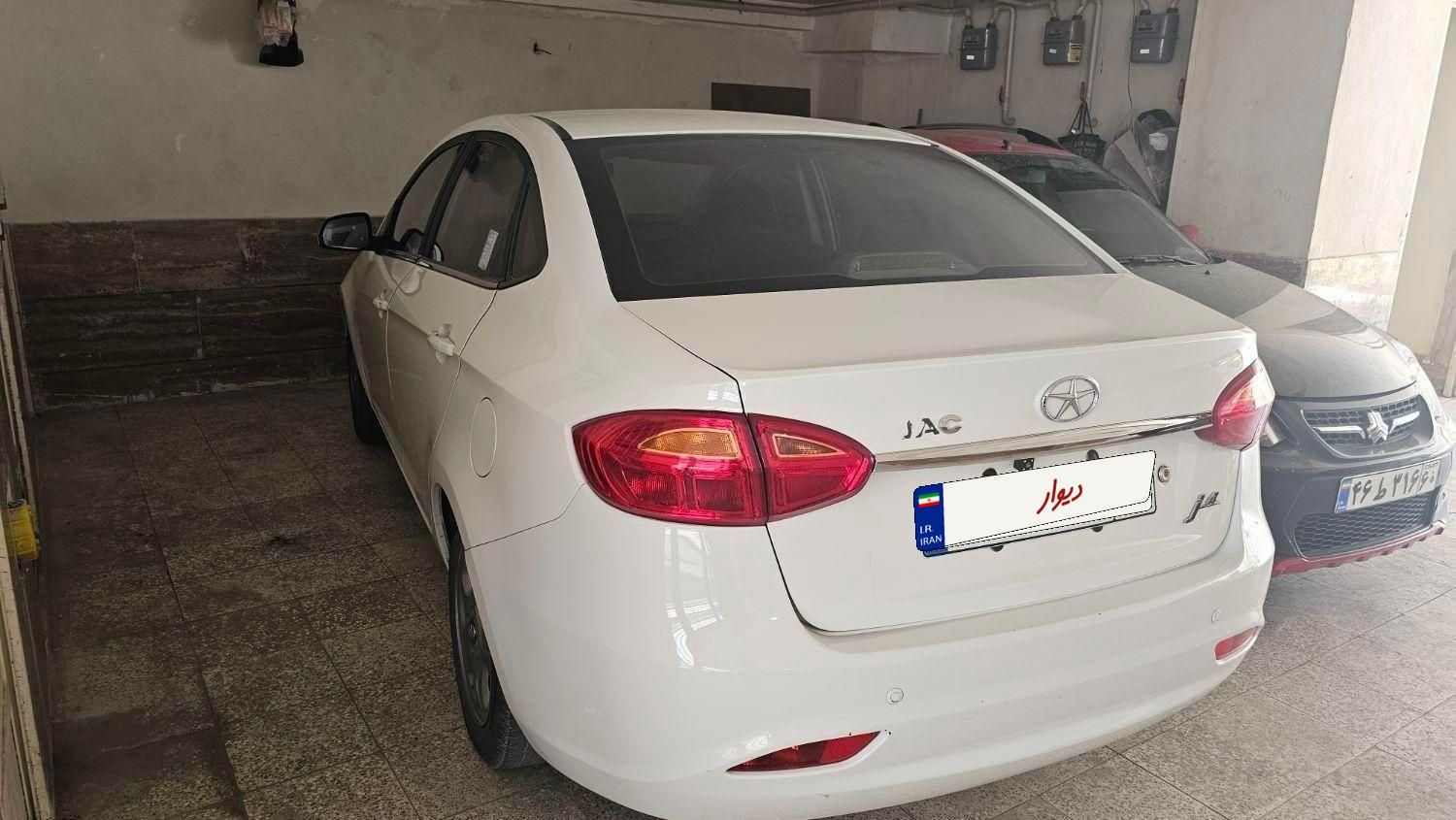 جک J4 اتوماتیک ساده - 1401