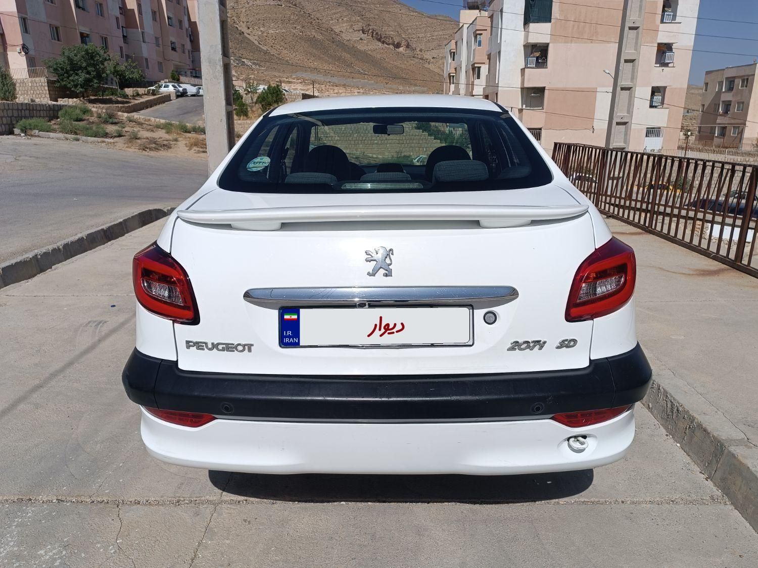 پژو ۲۰۷ صندوق دار اتوماتیک - 1399