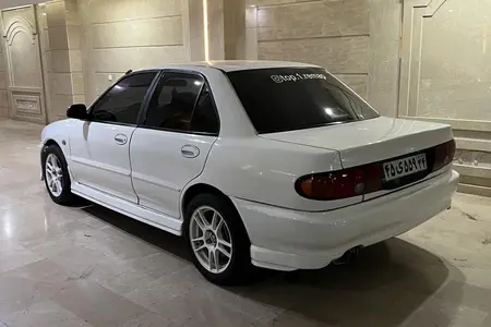 میتسوبیشی لنسر 1.6 لیتر دنده ای - 1992