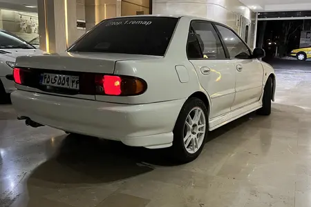 میتسوبیشی لنسر 1.6 لیتر دنده ای - 1992