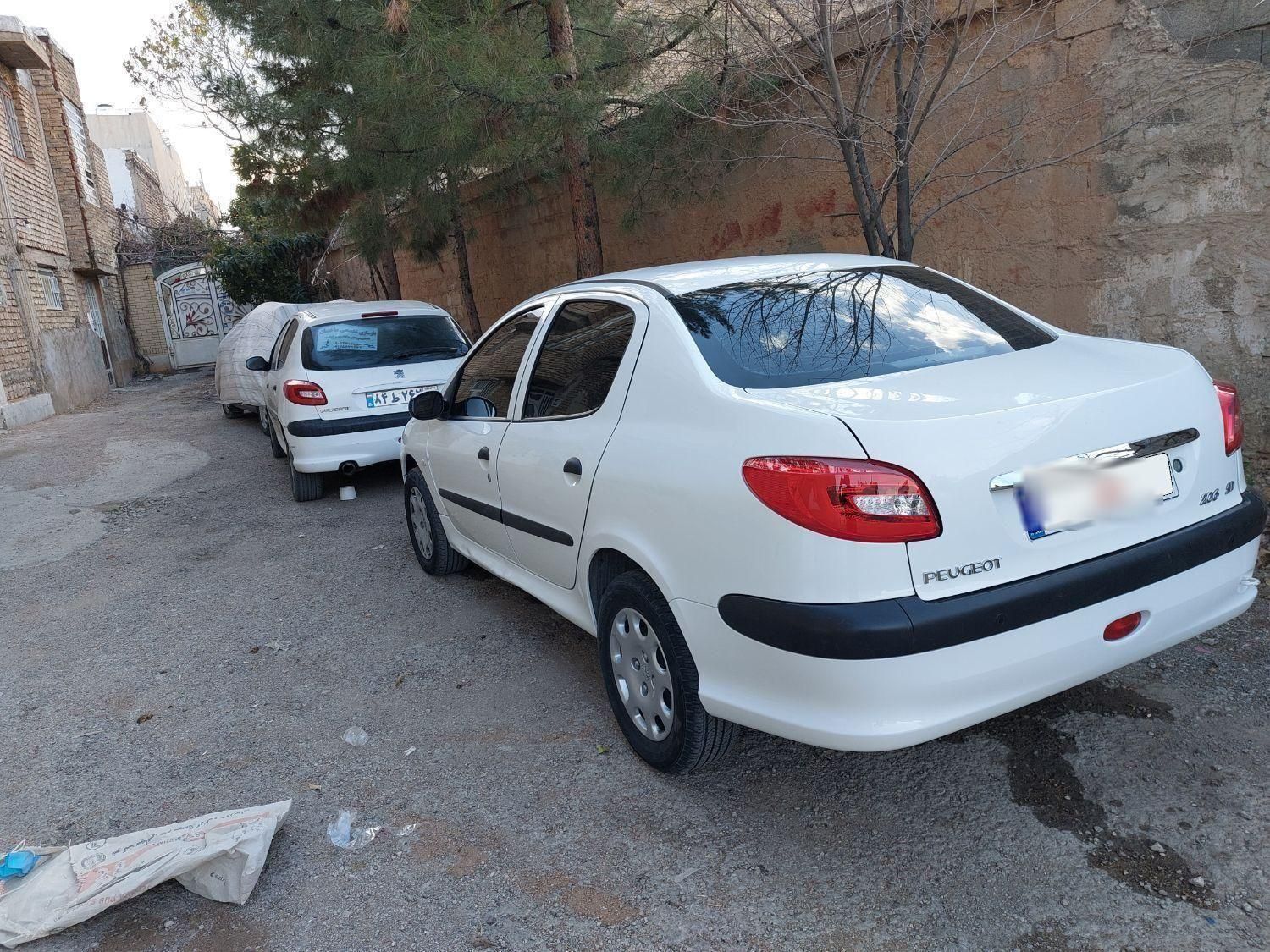 پژو ۲۰۶ صندوق دار v8 - 1394
