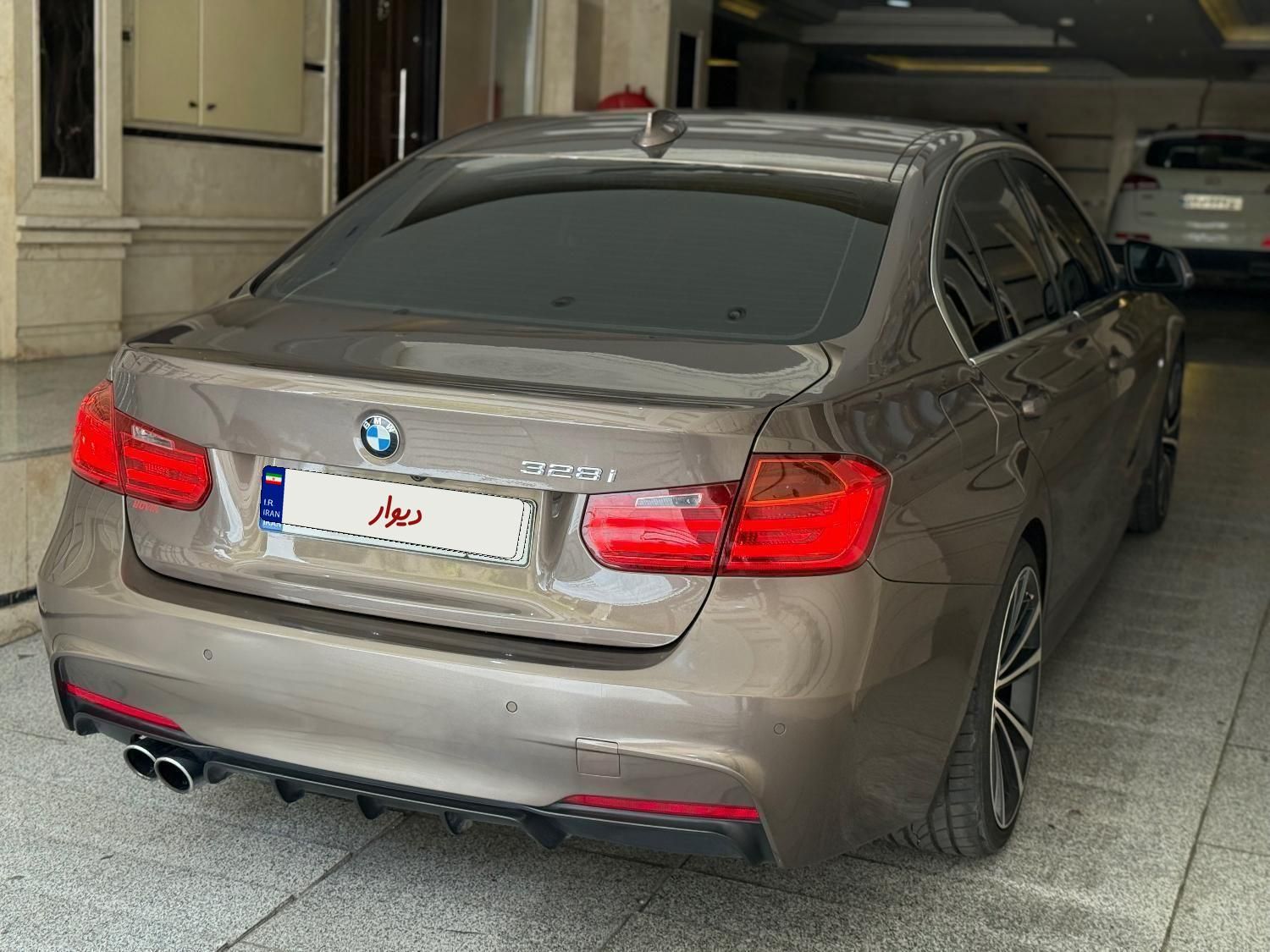 ب ام و سری 3 سدان 328i فول لاکچری - 2013