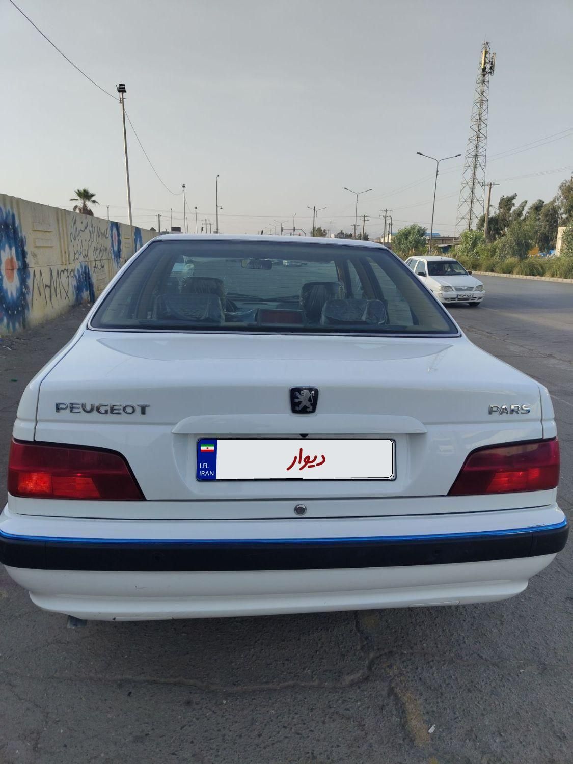 پژو پارس XU7P - 1402