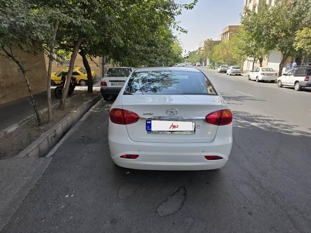 خودرو جک، J4 آگهی ann_19552307