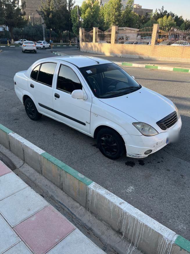 تیبا صندوق دار SX - 1393