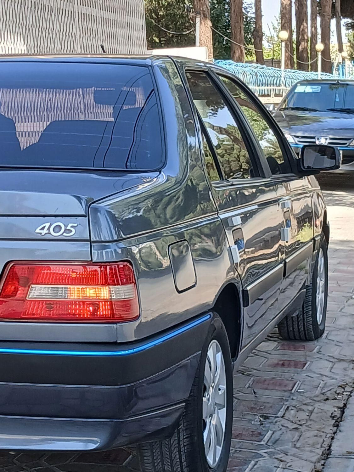 پژو 405 SLX بنزینی TU5 - 1395
