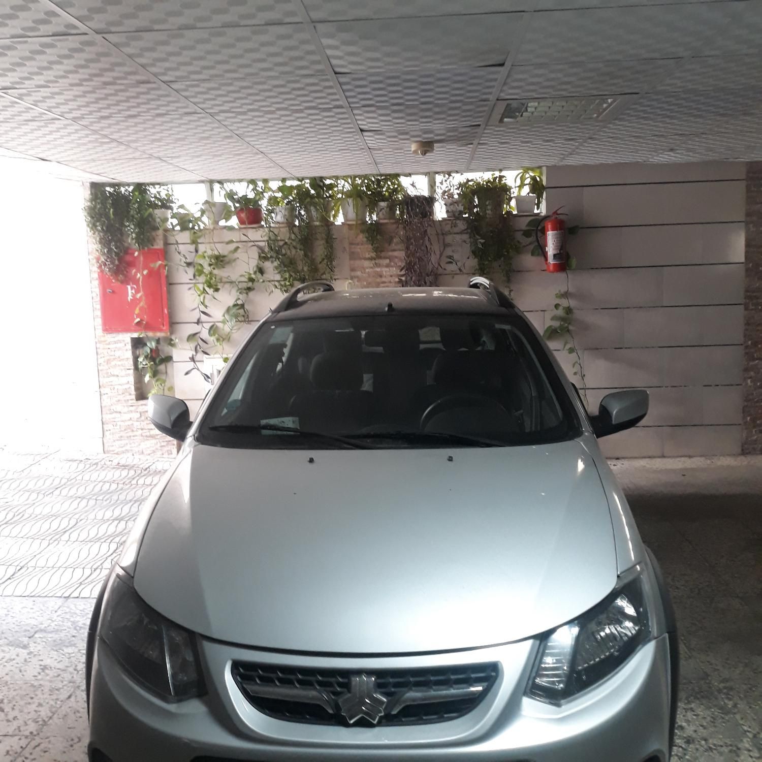 خودرو کوییک، R آگهی ann_19552528