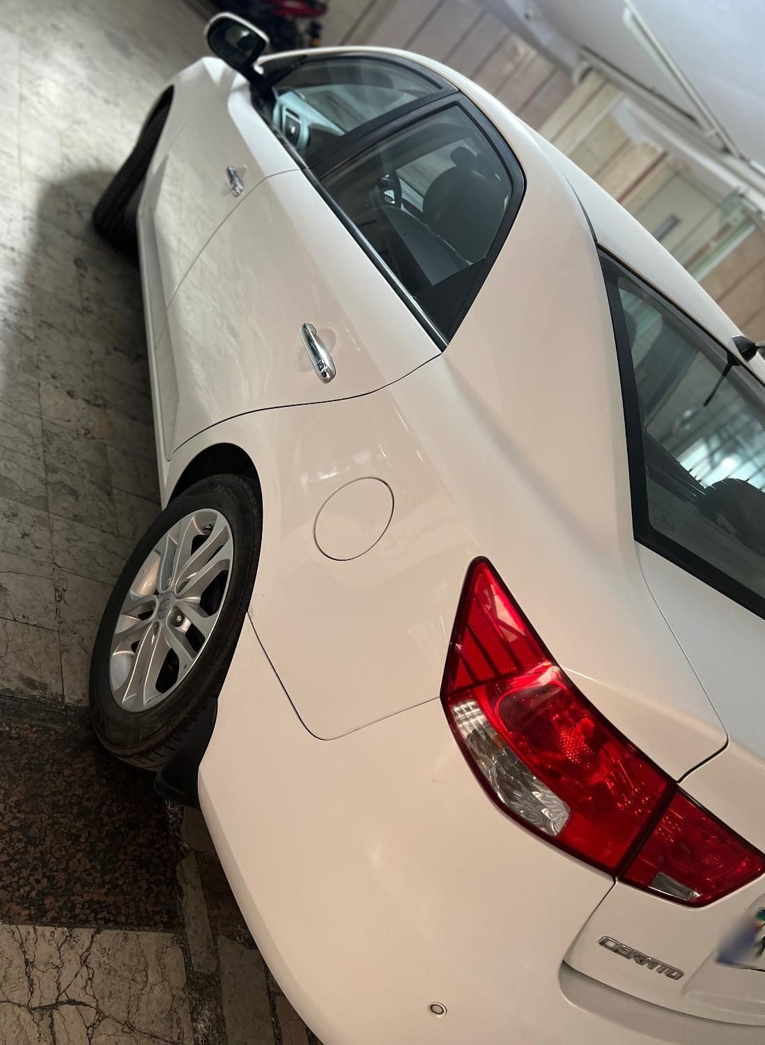 کیا سراتو 2.0 لیتر اتوماتیک GT لاین - 2017