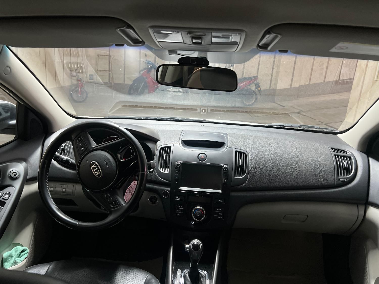کیا سراتو 2.0 لیتر اتوماتیک GT لاین - 2017