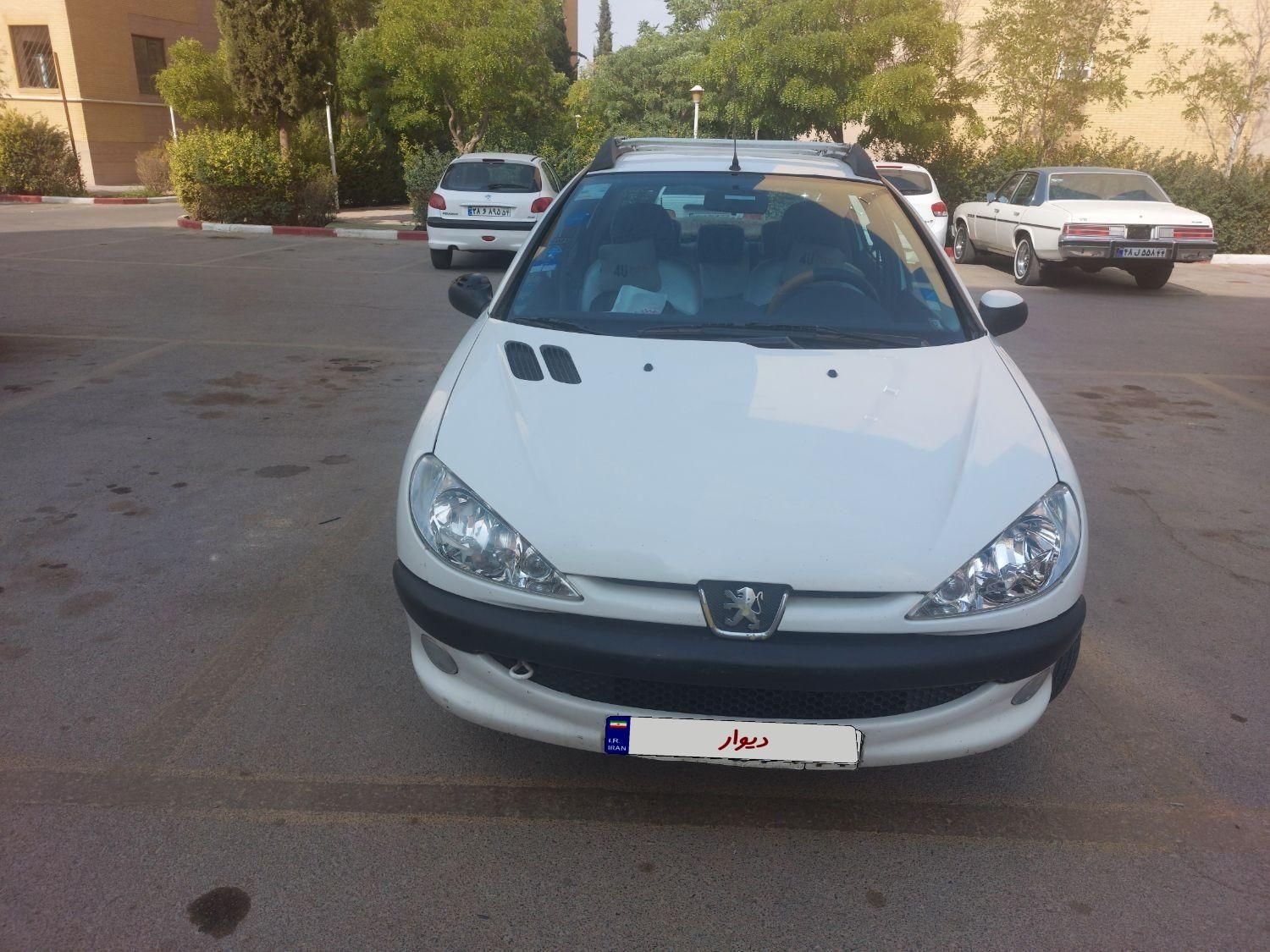 پژو ۲۰۶ صندوق دار v8 - 1391