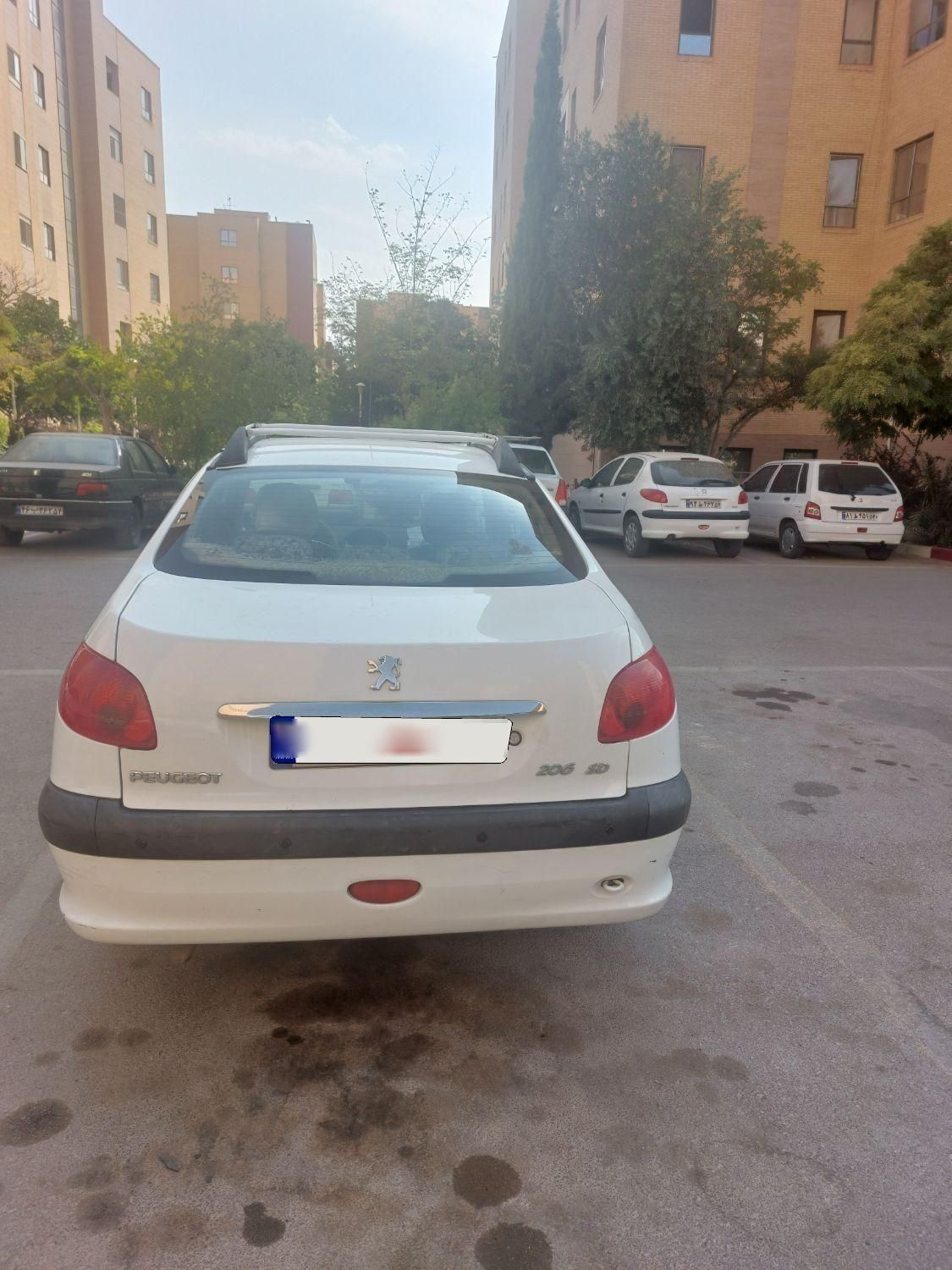 پژو ۲۰۶ صندوق دار v8 - 1391