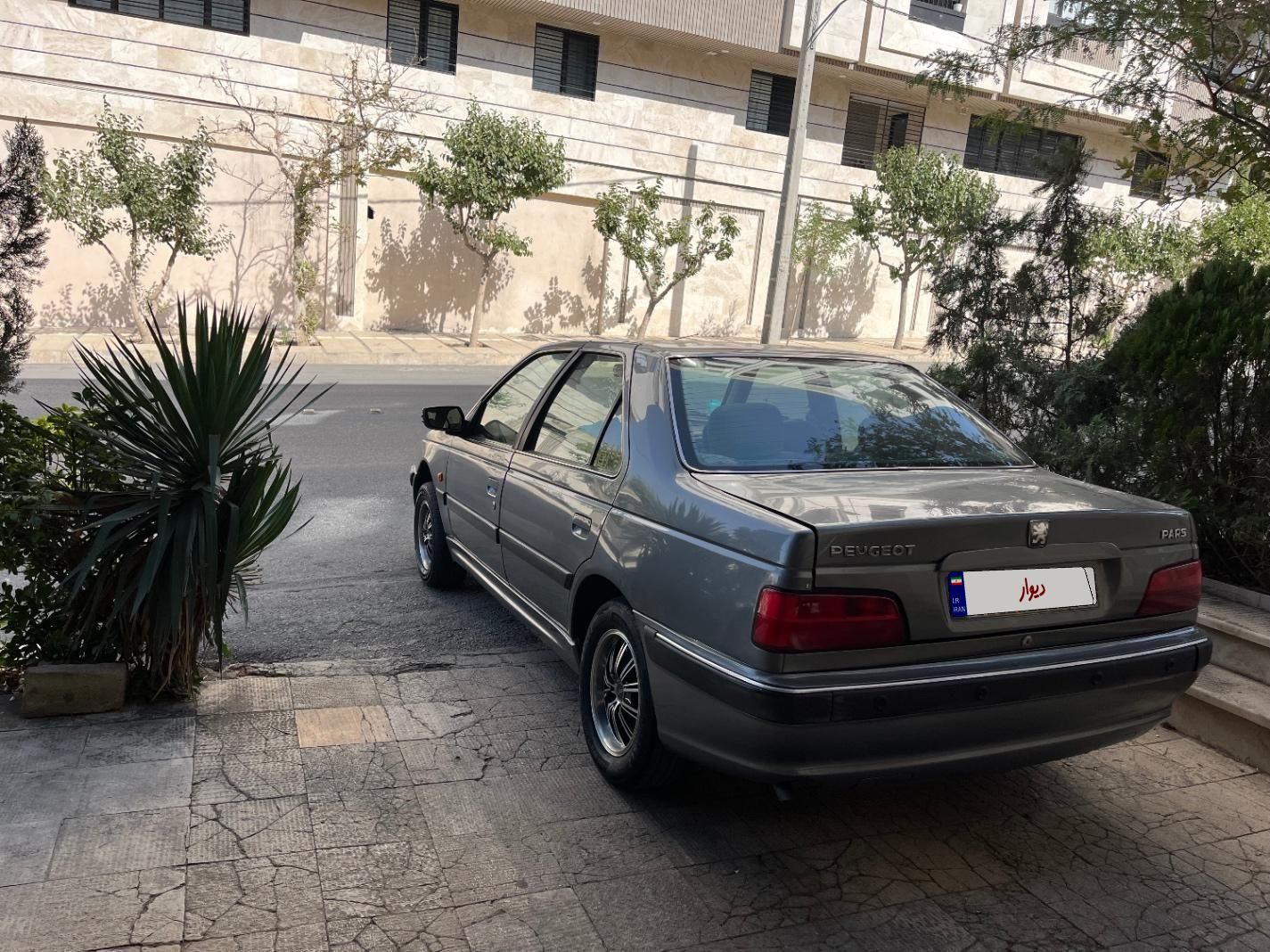 پژو پارس سال - 1392