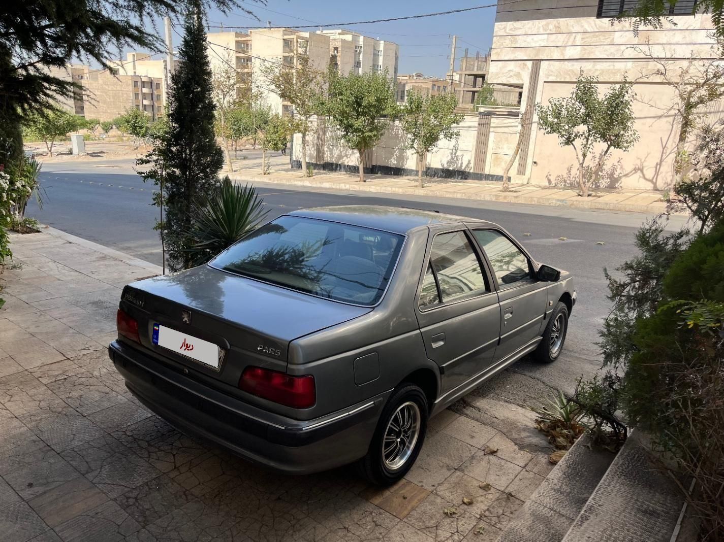 پژو پارس سال - 1392