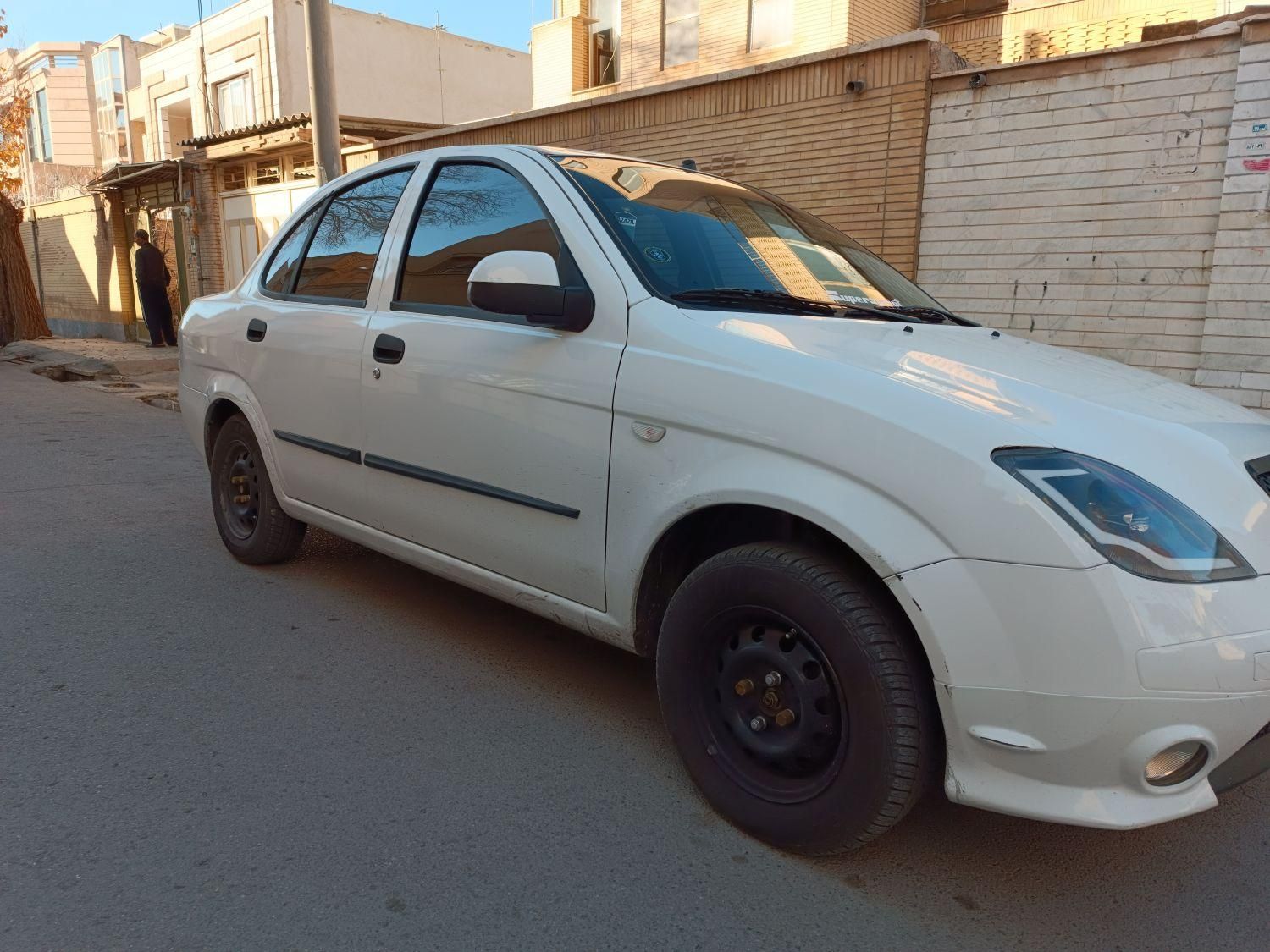 تیبا صندوق دار SX - 1399