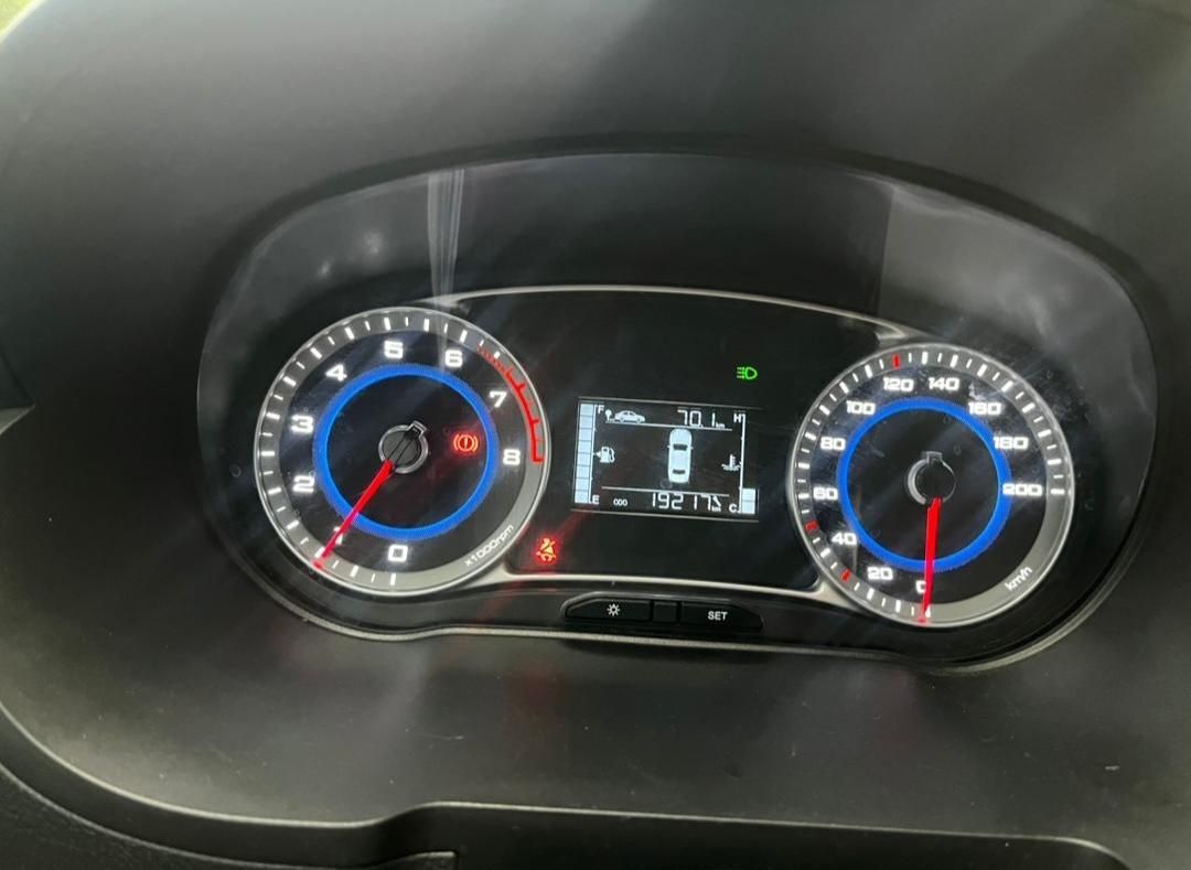 کوییک R دنده‌ای - 1402