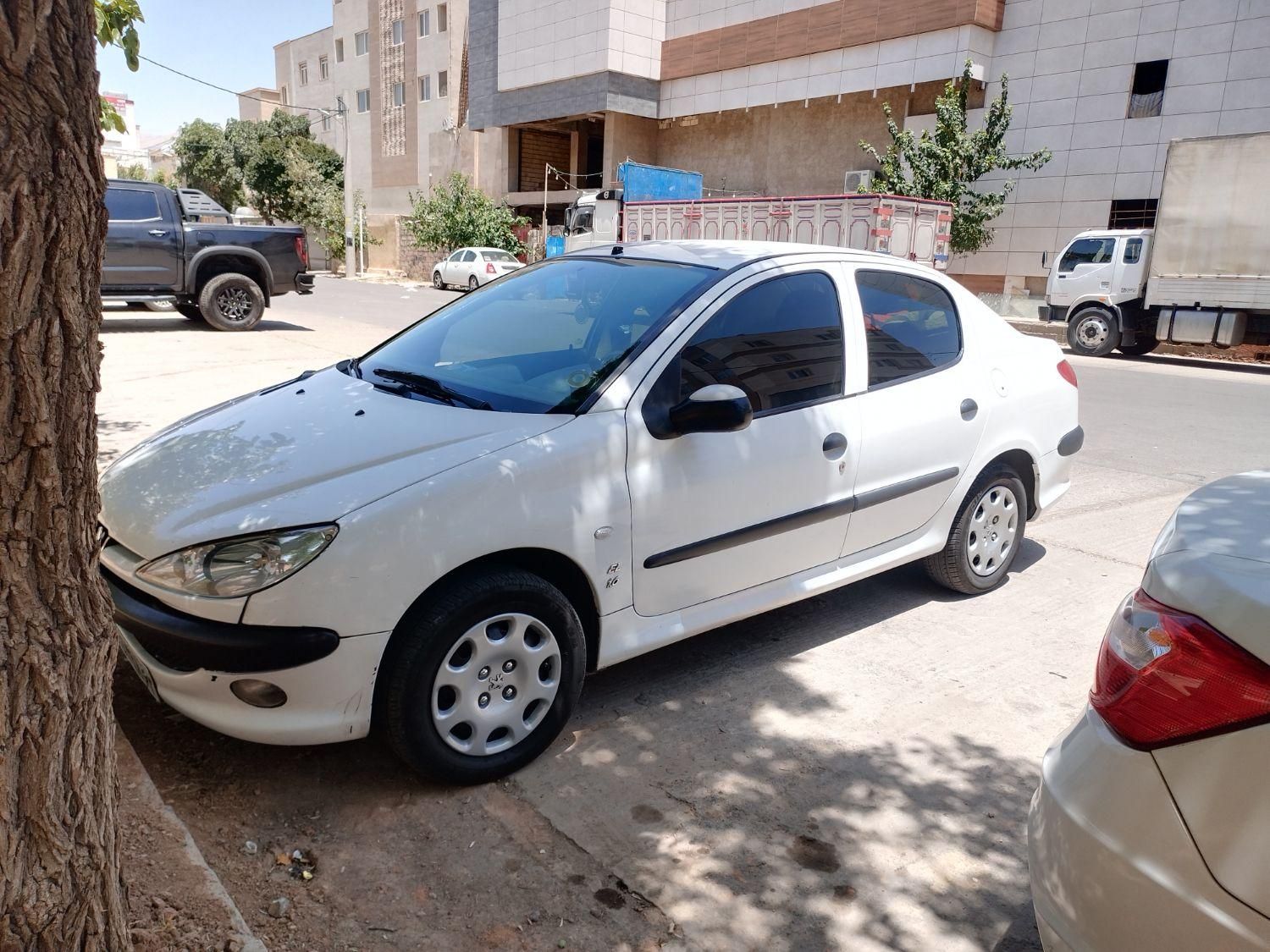پژو ۲۰۶ صندوق دار v8 - 1390